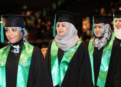 saudi-female-students-365537