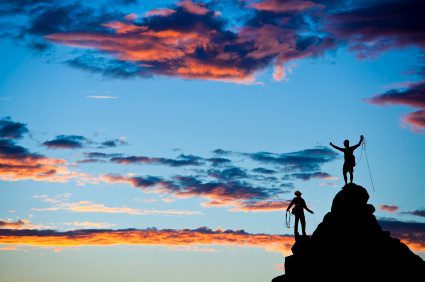 الريادي هو الشخص الذي لديه القدرة على تحويل الابتكارات والأفكار الجديدة إلى أعمال ناجحة