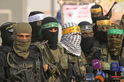 فصائل المقاومة وإجابات الأسئلة المهمة - عريب الرنتاوي - المركز الفلسطيني للإعلام