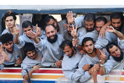 من الزنازين إلى الشمس - يسري الغول – الرسالة نت