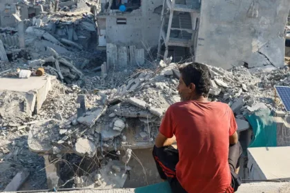 غزة الوحيدة في زمن العواصف! – أمين الحاج – فسطين أون لاين