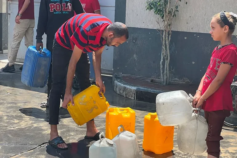 الوقود في غزة .. سلاح خفي يدير السياسة والحياة تحت الحرب! - منى سلهب – مدونات الجزيرة