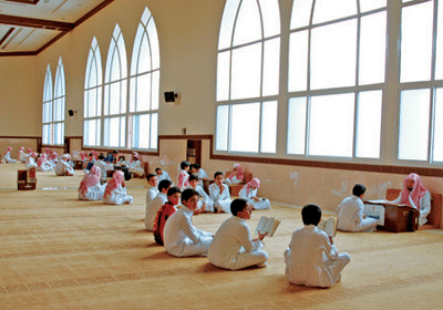 الحلقات التربوية تواجه تحديات كبيرة في ظل المتغيرات المتسارعة في وسائل الاتصال والتوسع الكبير في أدوات التكنولوجيا