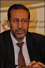 عاطف الجولاني: السلطة الفلسطينية نجحت في تقويض ومنع تمدد الانتفاضة؛ وما يحدث في القدس انتفاضة اكتملت كل مواصفاتها